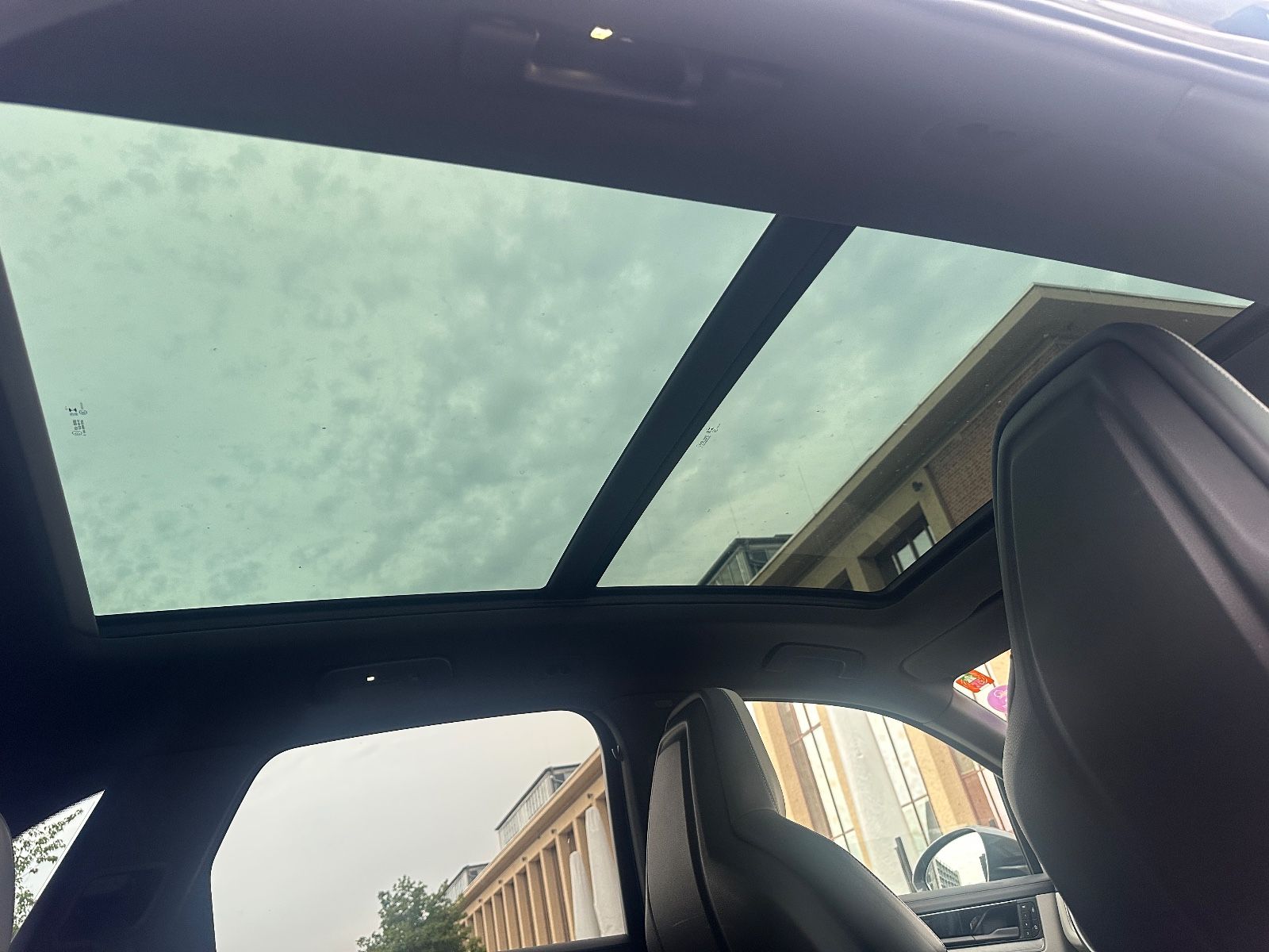 Fahrzeugabbildung Porsche Cayenne*Sport Design*Pano*360° Kam*Bose*Head-Up