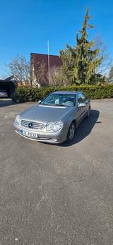 Mercedes-Benz CLK 240 ELEGANCE Elegance - Mercedes-Benz CLK 240: Von Privat