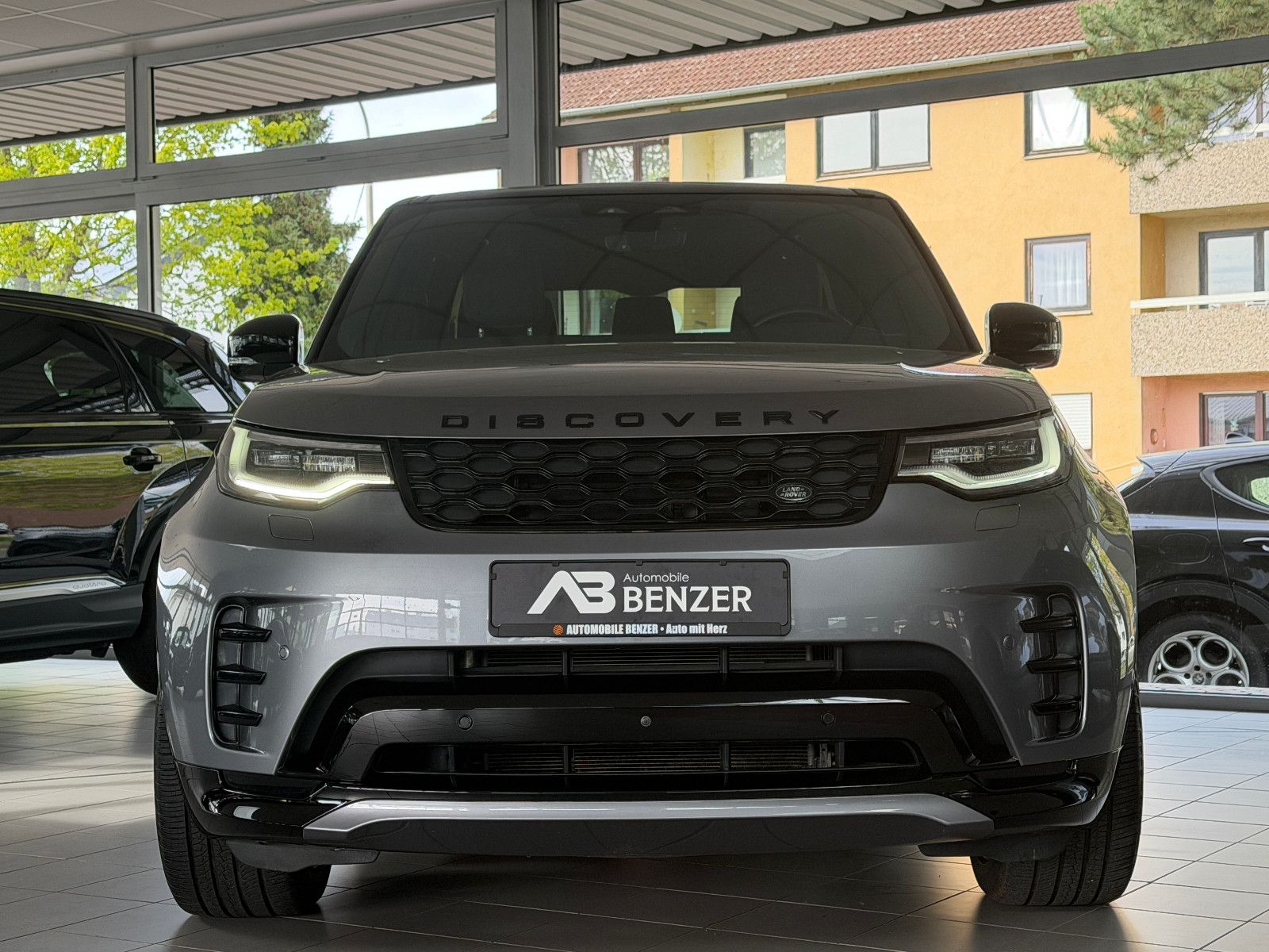Fahrzeugabbildung Land Rover Discovery 5 R-Dynamic /PANO/MERIDIAN/360°KAM/MEM