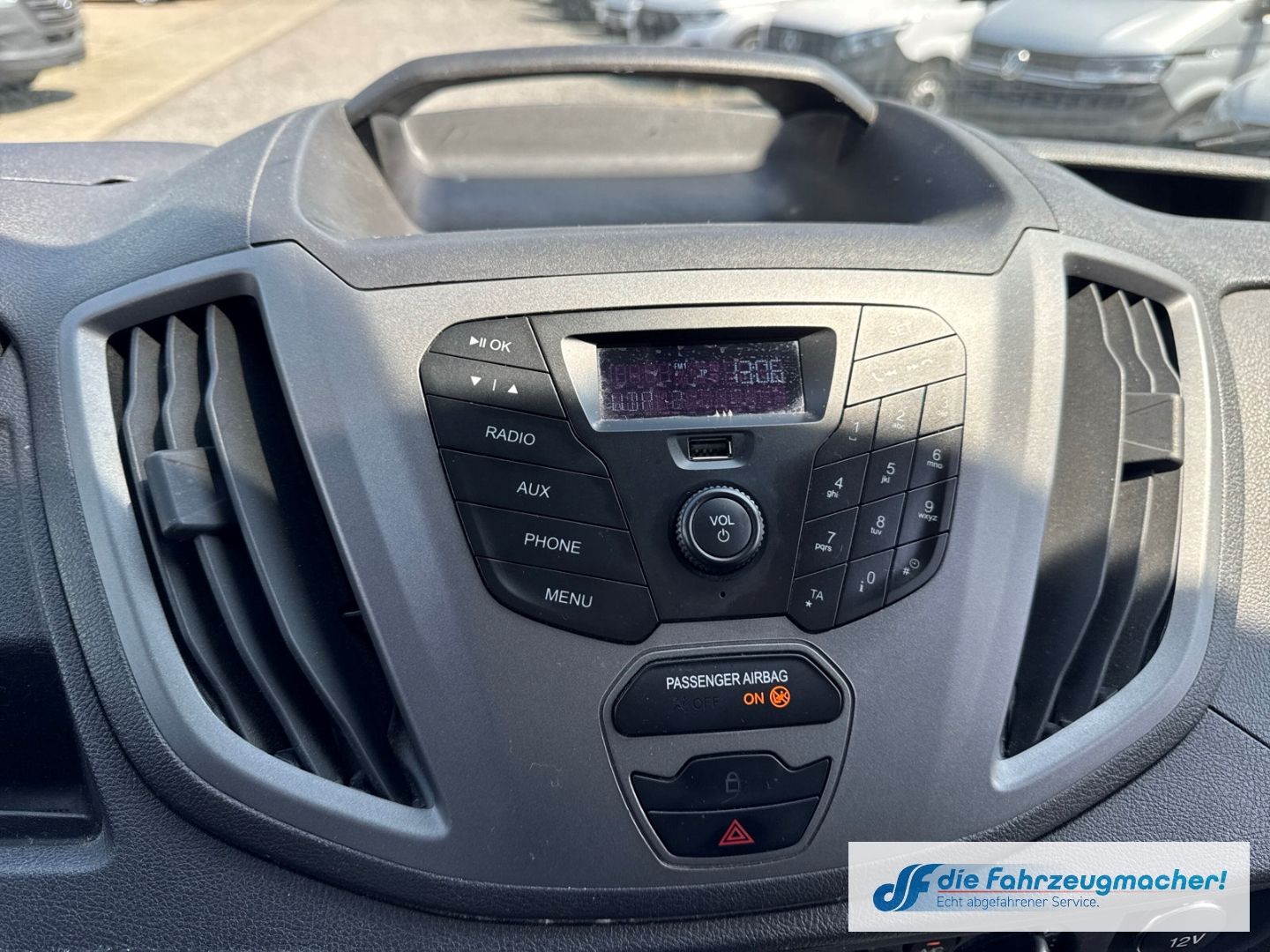 Fahrzeugabbildung Ford Transit Kombi 350 L3 Trend Temp Klima *7130 Exp