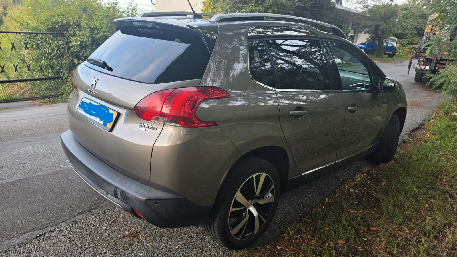 Peugeot 2008 Business-Line e-HDi 115 STOP & START Bu...