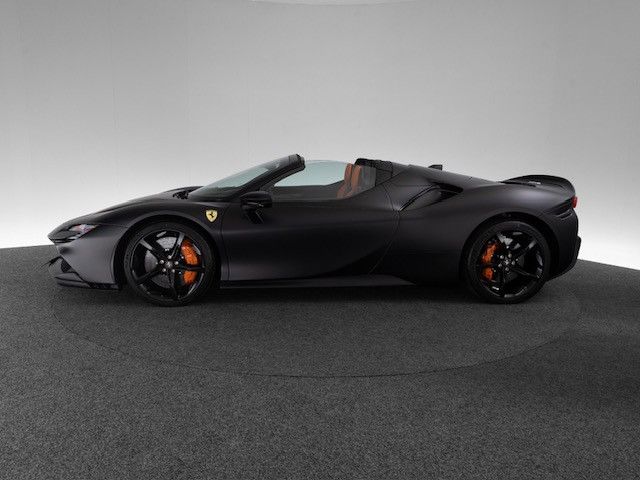 FERRARI SF90