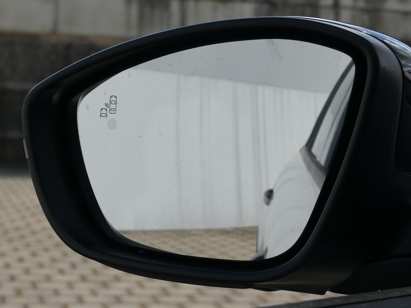 Fiat 600 HYBRID SPORT 1.2 145 PS DCT6 LED NAVI KAMERA