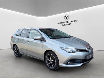 Toyota Auris - 1
