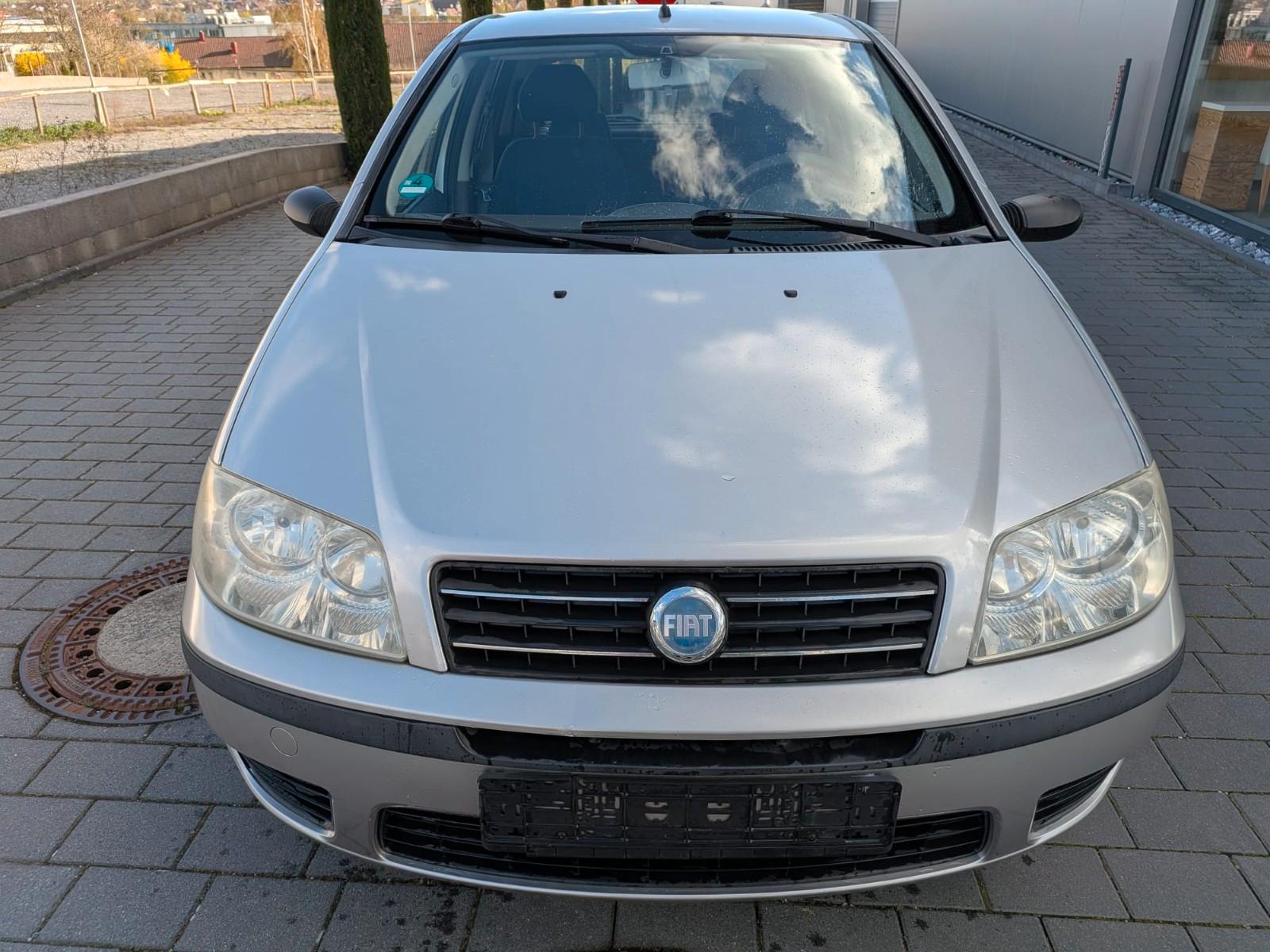 Fiat Punto 1.2 8V Active Active /1. Hand /Scheckheft 