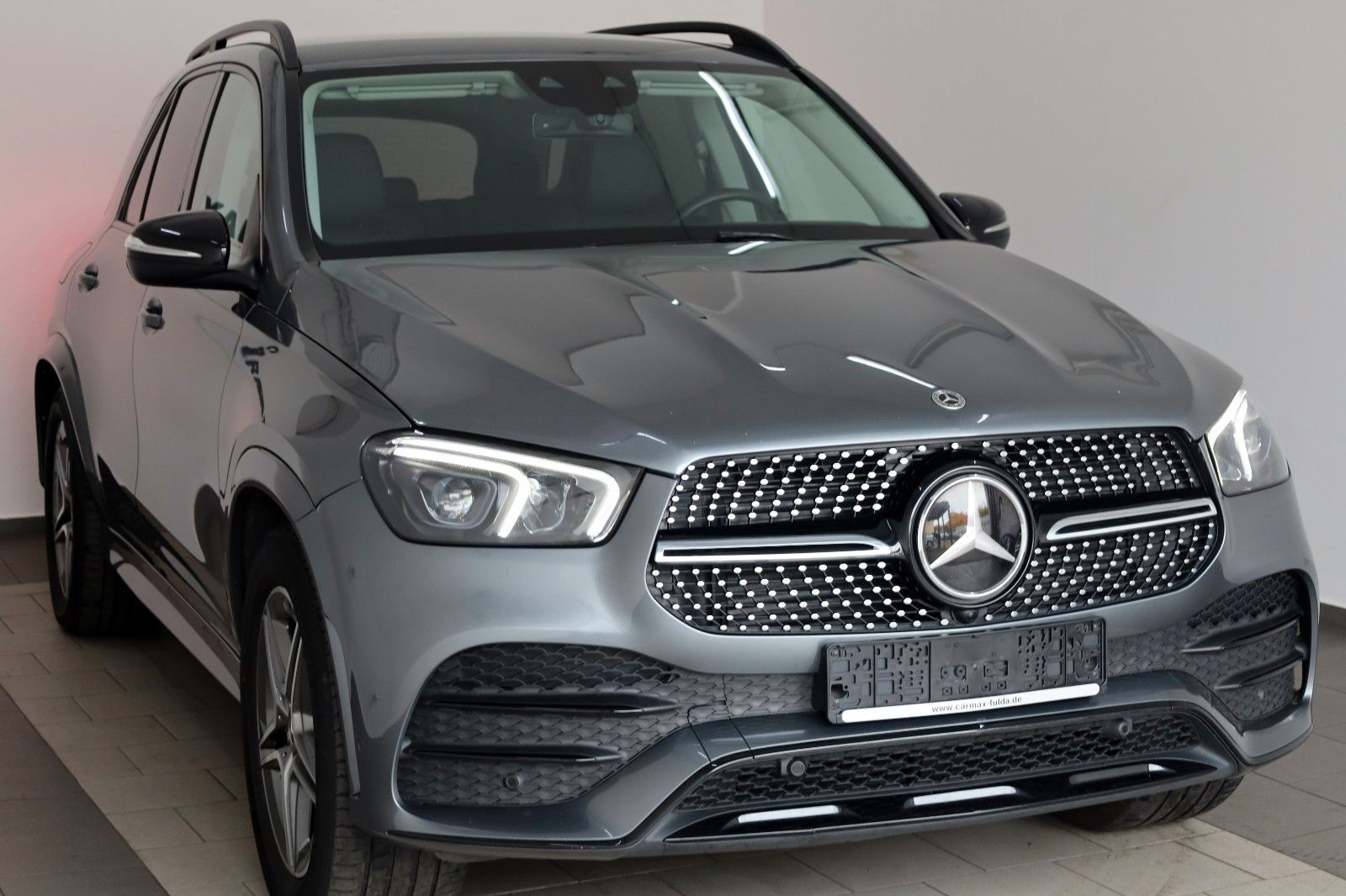 Fahrzeugabbildung Mercedes-Benz GLE 350e 4M AMG Line Leder,Navi,Park/Night-P,AHK