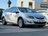 Opel Astra J Sports Tourer 150 Jahre NAVI KLIMA PDC - Opel Astra: 150 Jahre
