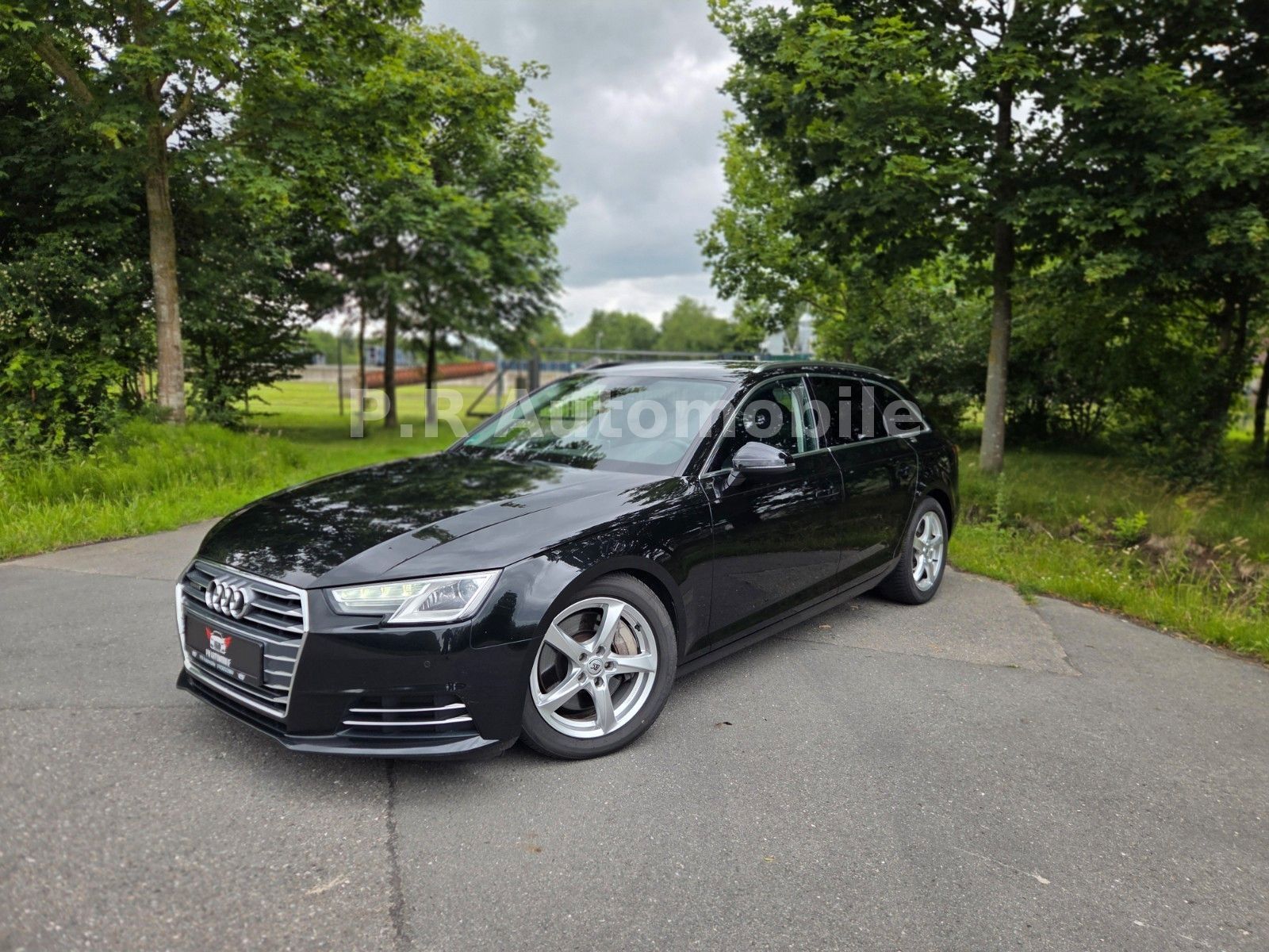 AUDI A4 Avant Quattro Sport*VIRTUAL*KEYLESS*B&amp;O*TOTW
