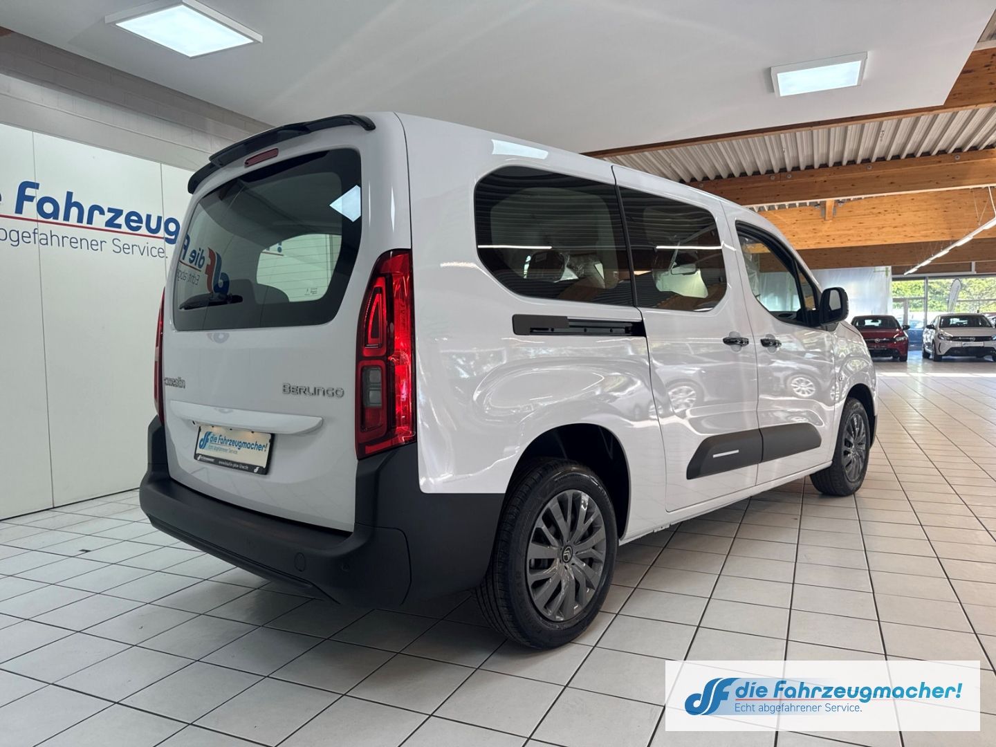 Fahrzeugabbildung Citroën Berlingo XL Digitales Cockpit LED Apple CarPlay