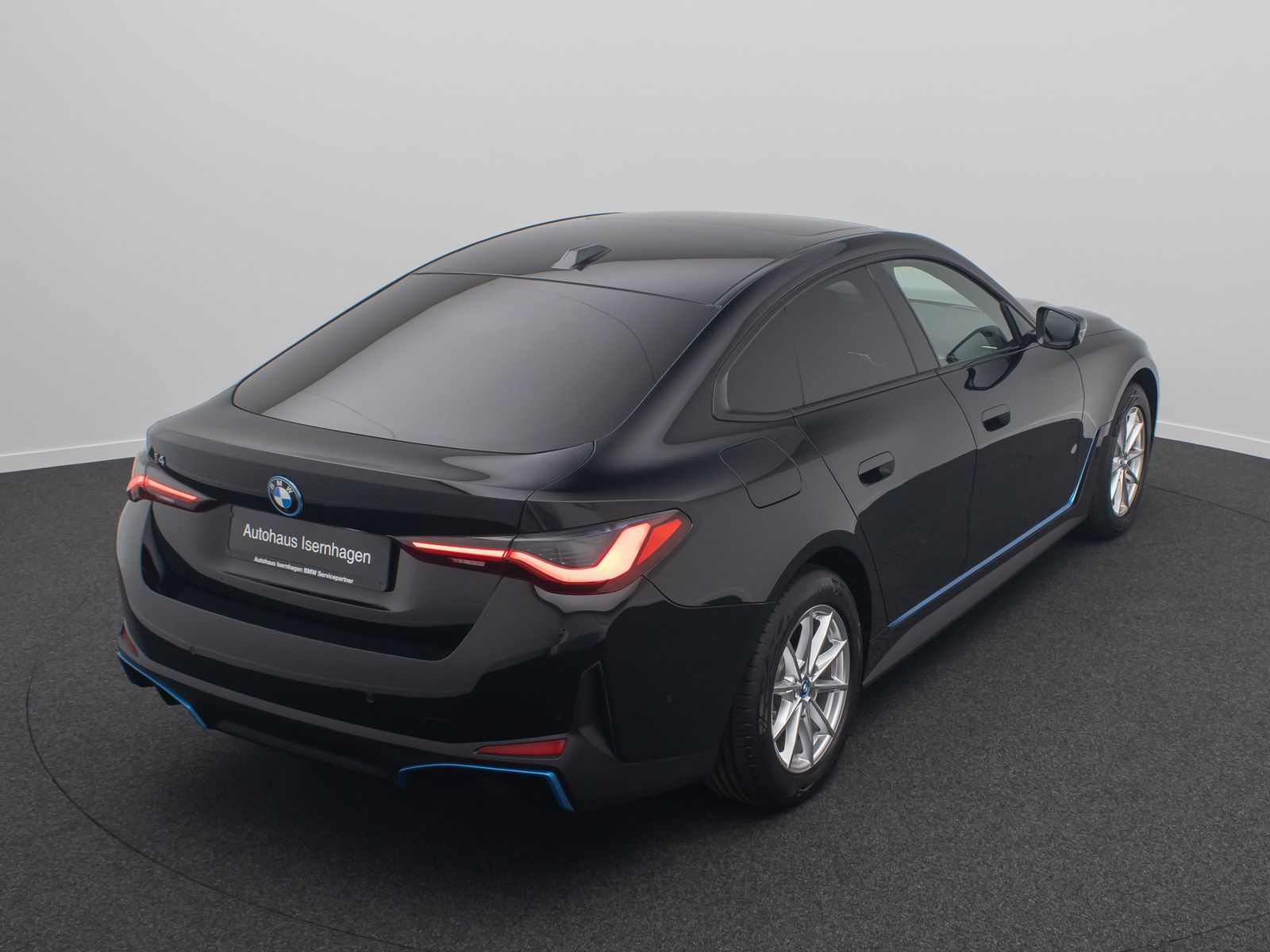 Fahrzeugabbildung BMW i4 eD40 GC Kamera HiFi GeschwindigReg Widscreen