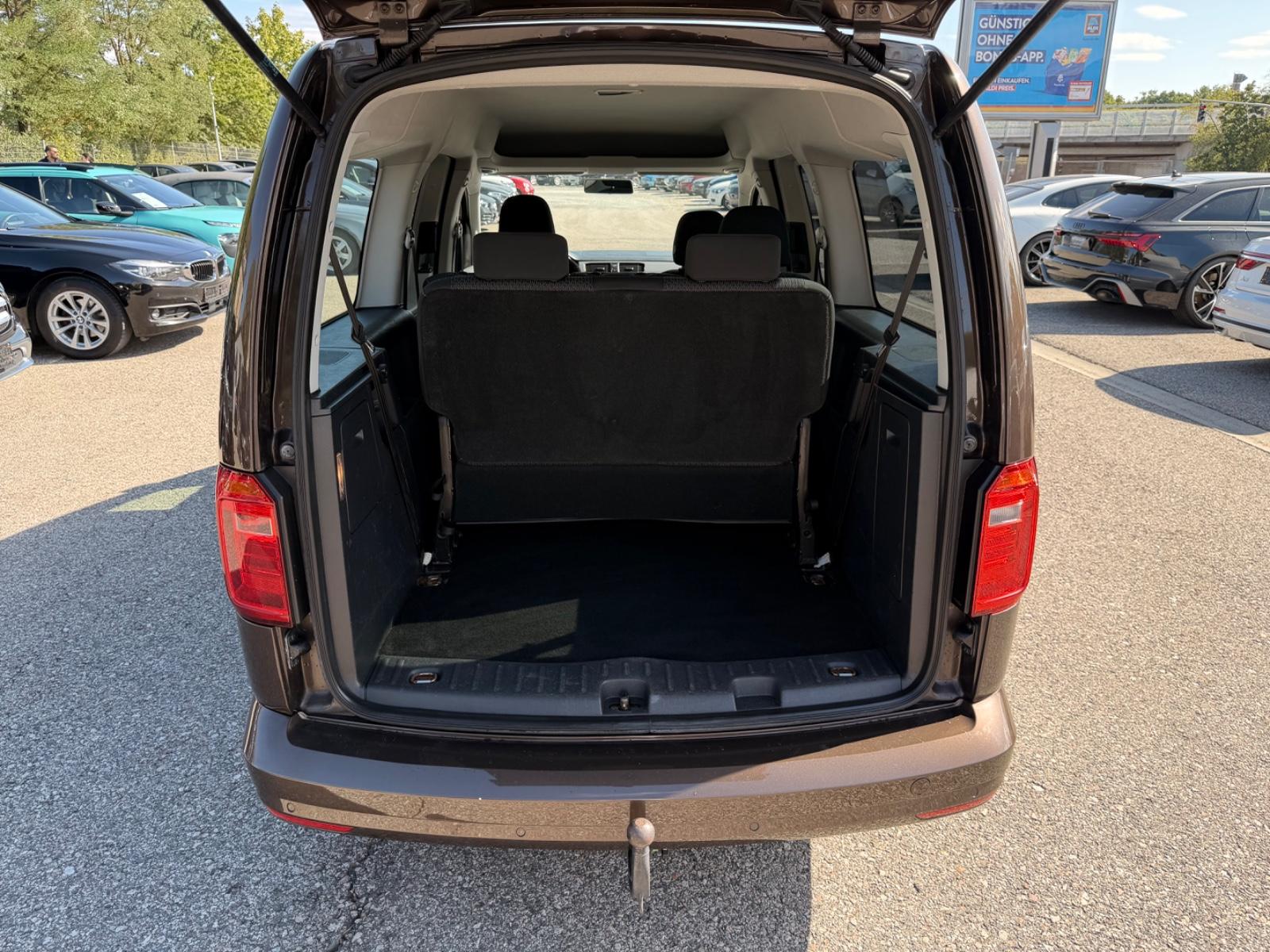 Volkswagen Caddy 2,0 TDI Aut / 7xSITZER / AHK / NAVI / STHZ