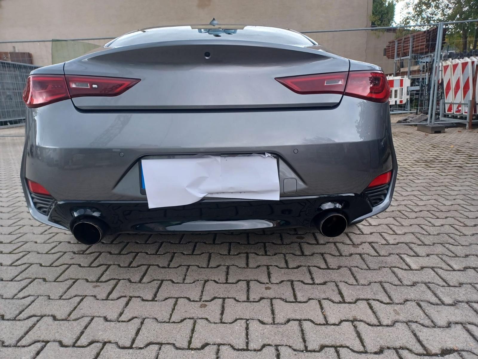 Infiniti Q60 3.0l AWD V6 405 PS