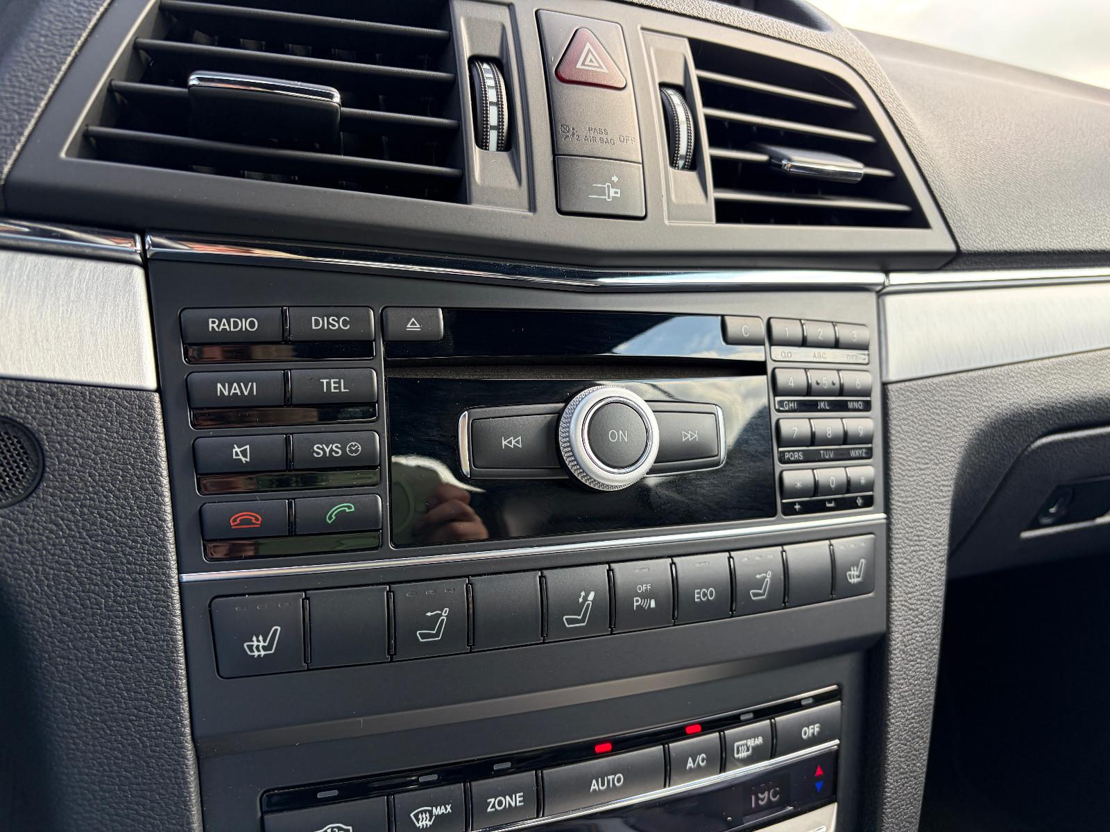 Mercedes-Benz E 200 CGI Cabrio Avantgarde Navi Leder Airscarf