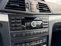 Fahrzeugabbildung Mercedes-Benz E 200 CGI Cabrio Avantgarde Navi Leder Airscarf