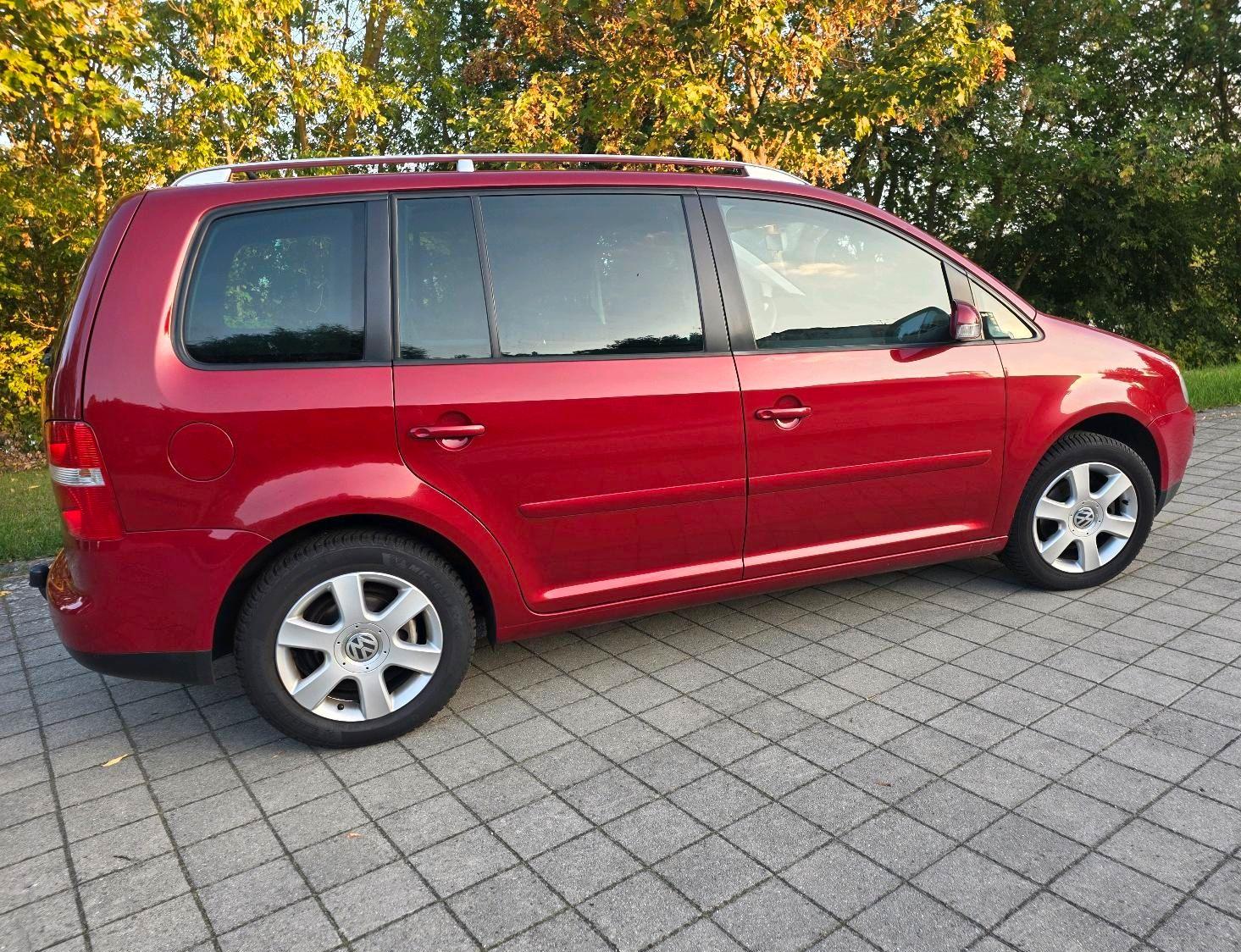 Volkswagen Touran 2004 — photo 9