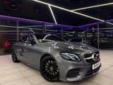 Mercedes-Benz E 300 Coupe*AMG PAKET*PANO*BURMESTER*RFK*WIDESCR - Mercedes-Benz E-Klasse: AMG Paket