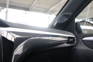 Fotografie des Opel Corsa 1.2 Direct Injection Turbo Hybrid 48 V GS
