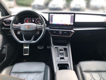 Cupra Leon Sportstourer VZ 4Drive PANO AHK PERFORMANCE