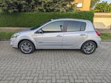 Renault Clio 1.6 Automatik, Umfangreiche Instandsetzung - Renault Clio mit Schiebedach