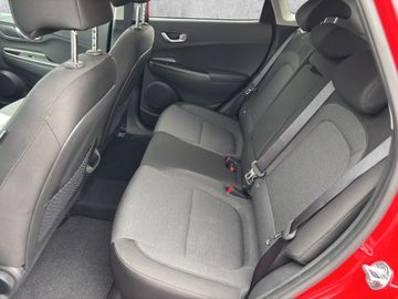 Hyundai Kona Elektro 64 kWh Trend Navi-Paket Wärmepumpe