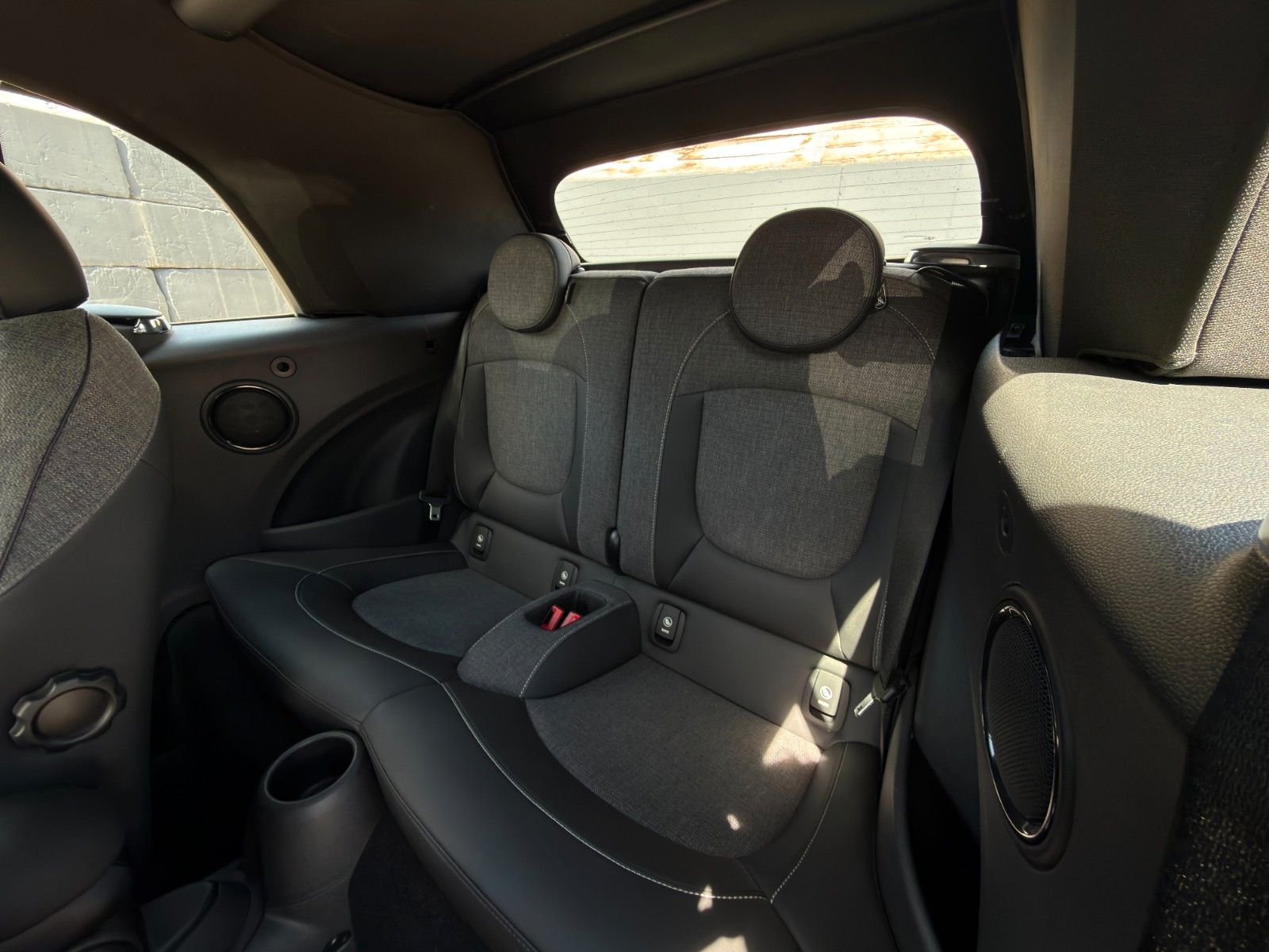 Fahrzeugabbildung MINI Cooper Cabrio Chili Tempomat LED PDC BT SHZ