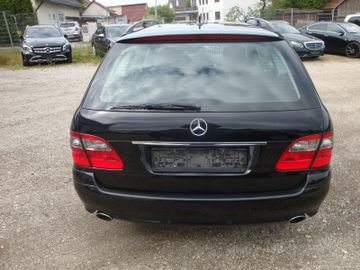 Mercedes E 280 - 4