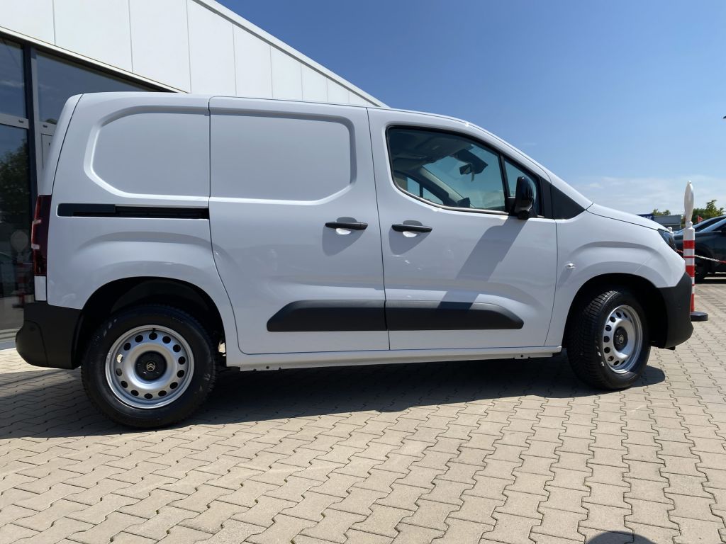 Fahrzeugabbildung Citroën Berlingo 1.5 Diesel 100 M *3 Sitze*Navi*Winterp*