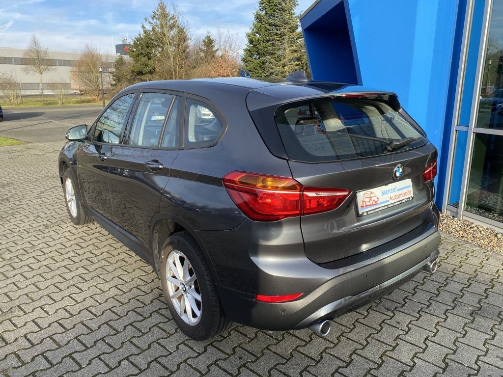 BMW X1 sDrive18d Aut. Advantage AHK PDC Temp SH foto 5