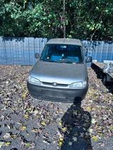 Peugeot Partner 1.4  Anhängerkupplung 5 si... - Peugeot Partner aus 2000