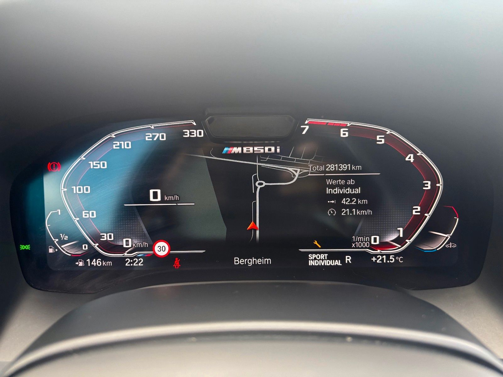 Fahrzeugabbildung BMW M850i xDrive GC M SPORTPAKET Navi Leder HUD 360