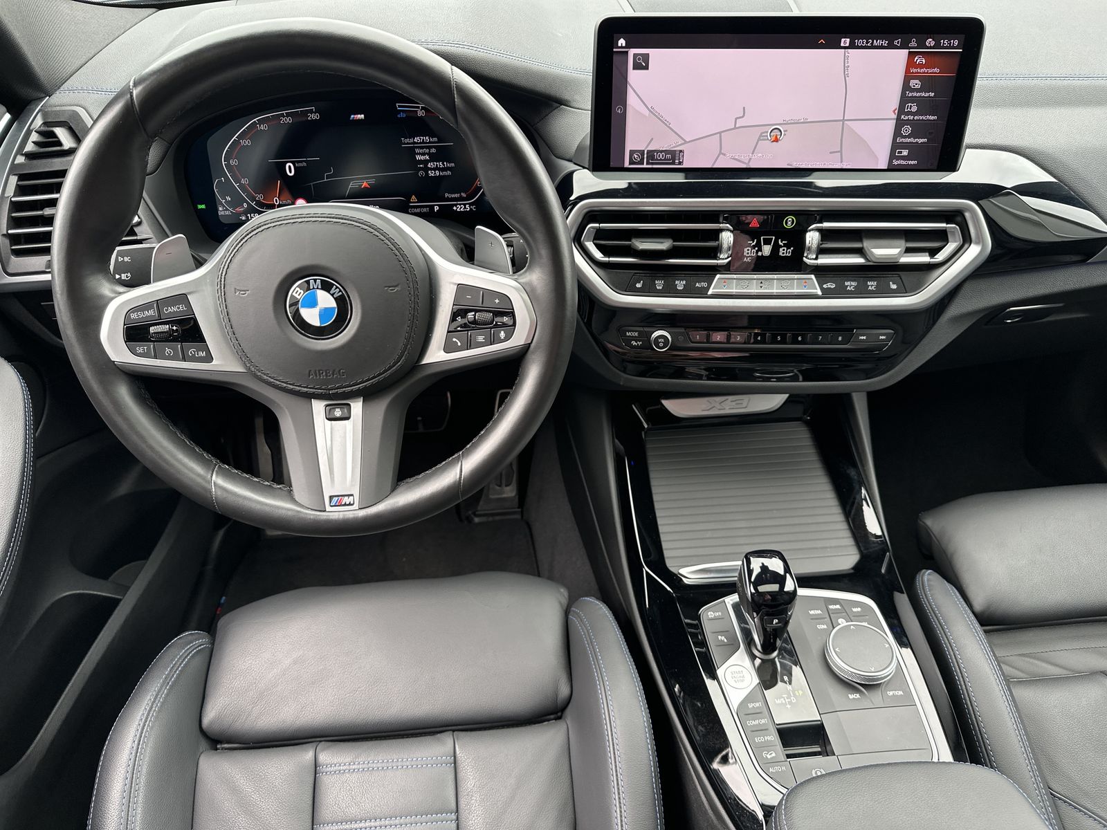 Fahrzeugabbildung BMW X3 xDrive20d M-Sport NAV+LASER+PANO+HUD+20ZO+KAM