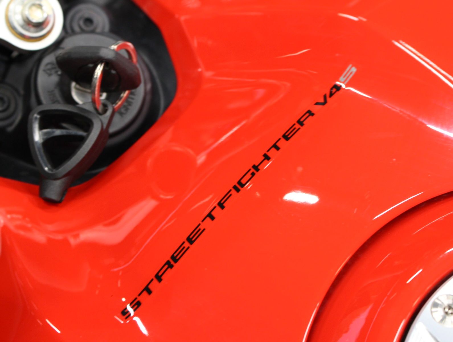 Fahrzeugabbildung Ducati Streetfighter V4 S* Carbon Umbau*1.Hand*TOP