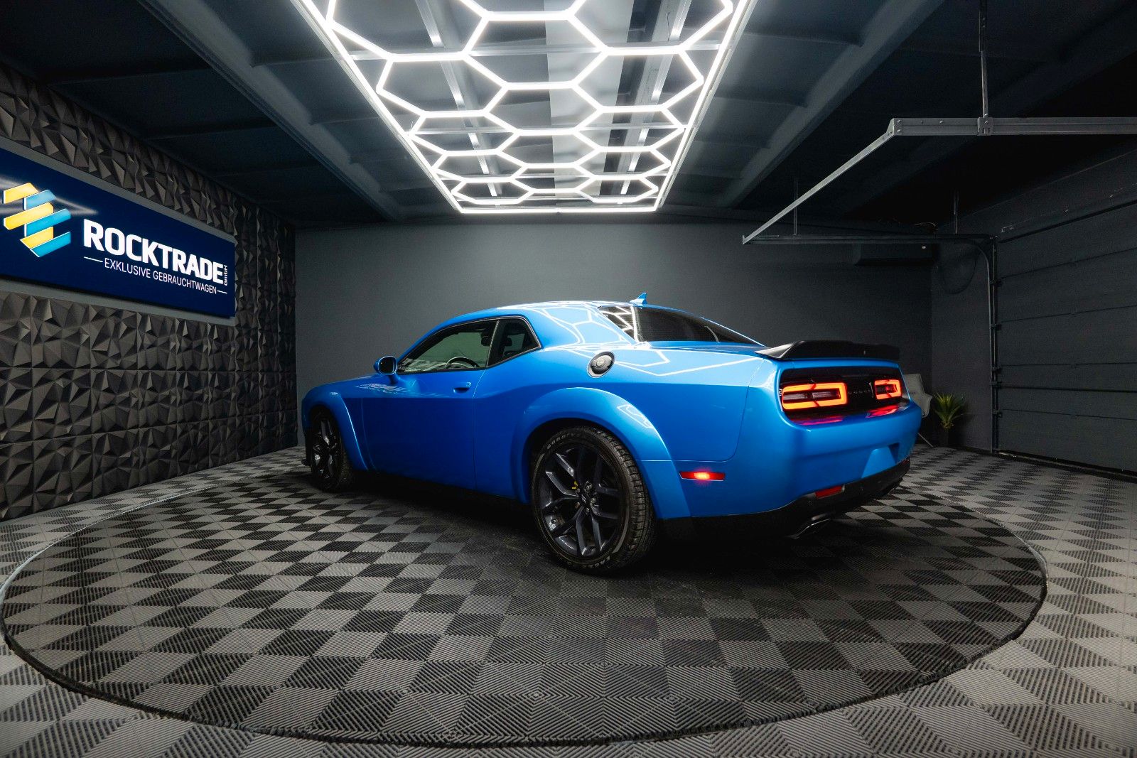 Fahrzeugabbildung Dodge Challenger 5.7 V8 R/T+ SRT WIDE BODY *LED*19%*