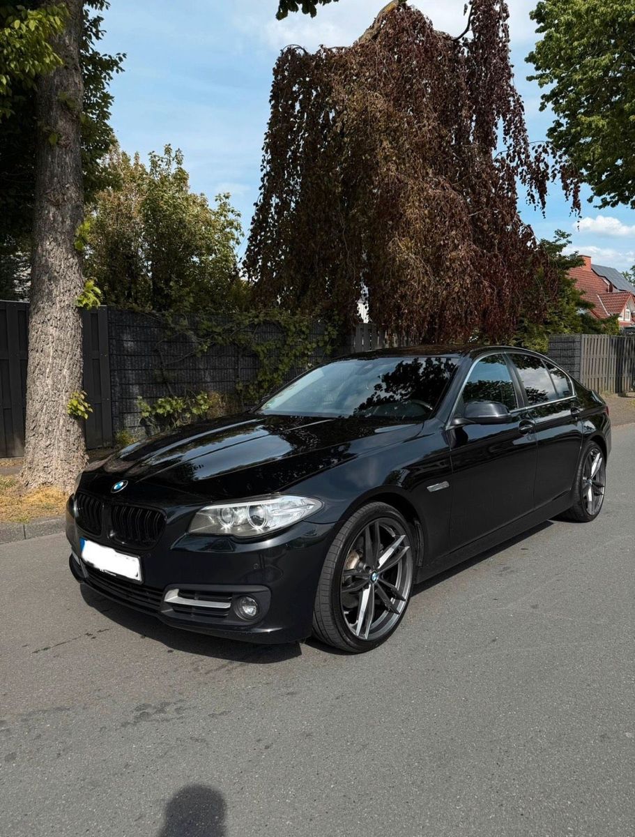BMW BMW 520d Facelift B47 gepilegt 20 Zoll hea...