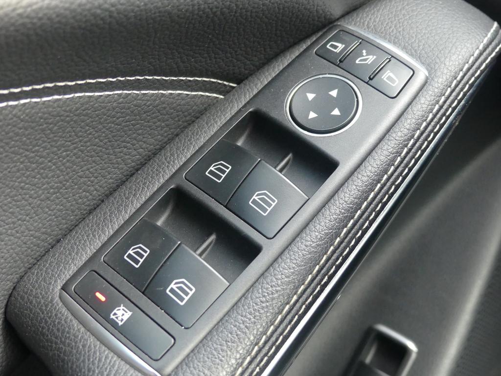 Mercedes-Benz GLA 220