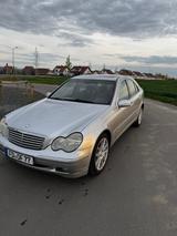 Mercedes-Benz C 220 CDI ELEGANCE Elegance - Mercedes-Benz C 220 aus 2004: Cdi