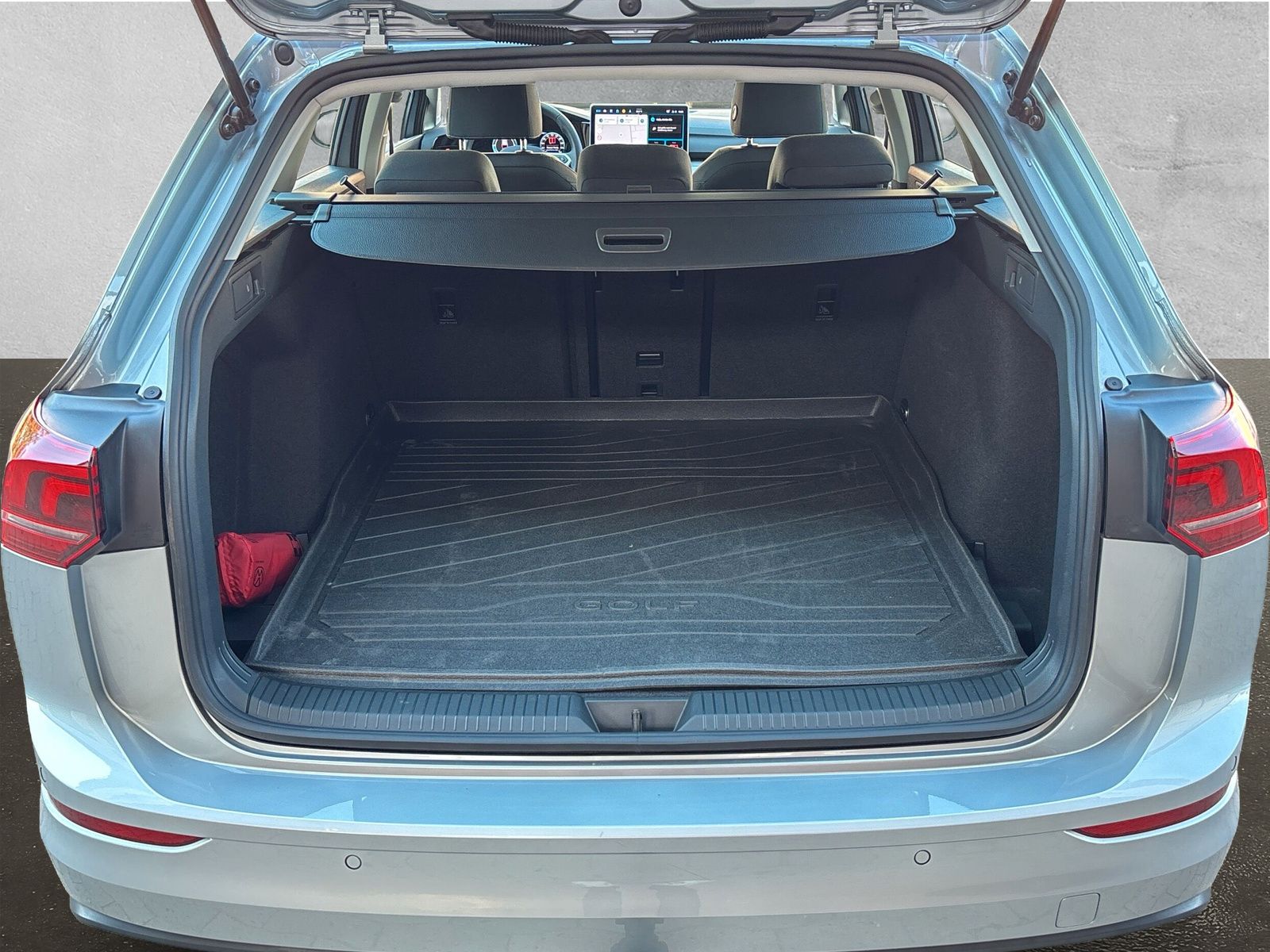 Fahrzeugabbildung Volkswagen Golf Variant 2.0 TDI Life AHK Kamera LED ACC SHZ