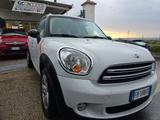 MINI Mini Cooper D Countryman 1.6 - weiße MINI Cooper D Countryman
