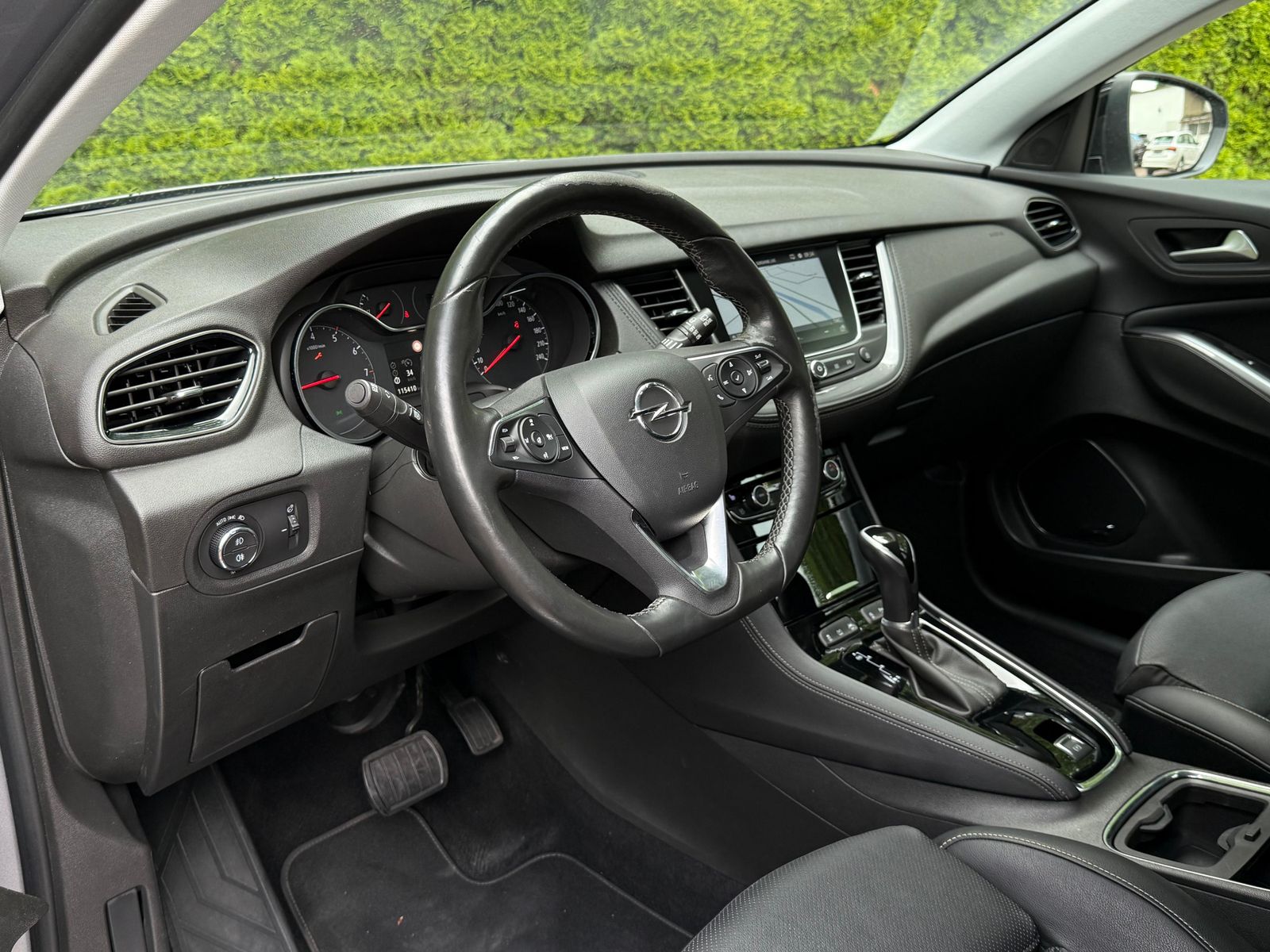 Fahrzeugabbildung Opel Grandland 2.0 CDTI Ultimate LED+LEDER+NAV+KAM360