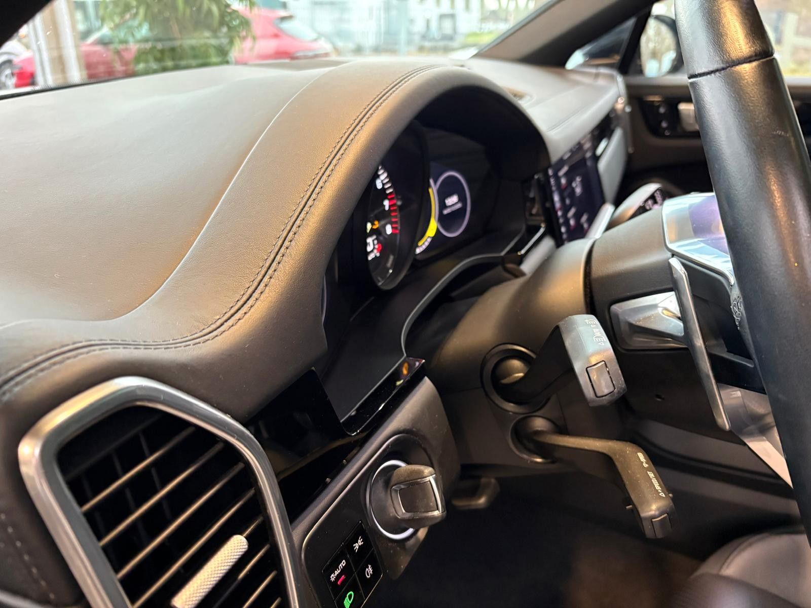 Fahrzeugabbildung Porsche Cayenne Coupe E-Hybrid