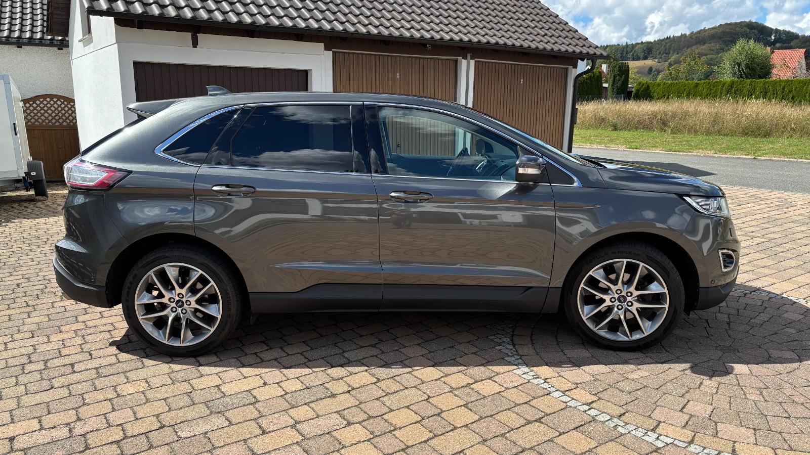 Ford Edge 2,0 l TDCi Bi-Turbo 4x4 Titanium P-Sh