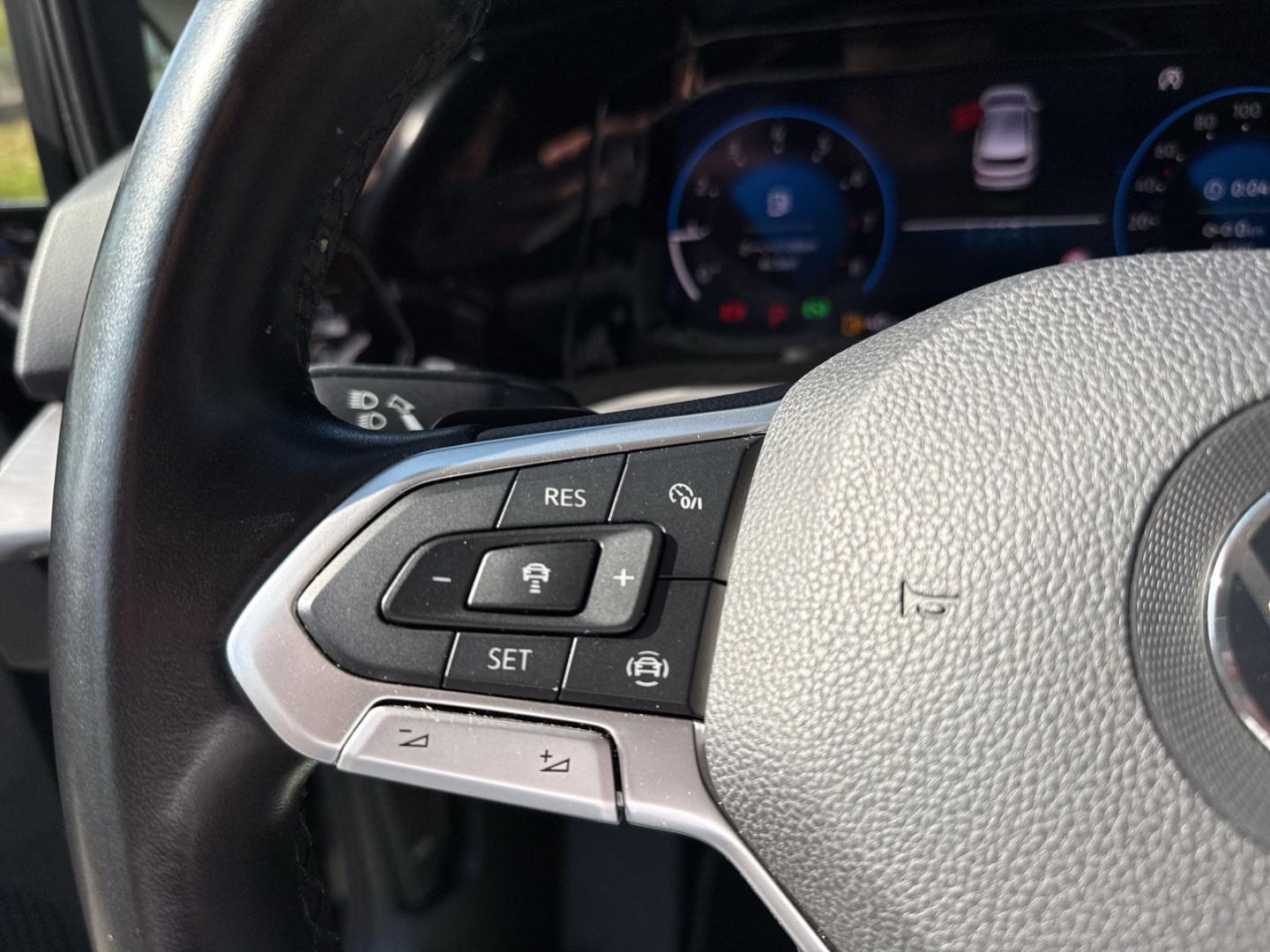 Volkswagen Golf VIII 1.5 eTSI DSG Style El. Panodach Navi D, миниатюра 12