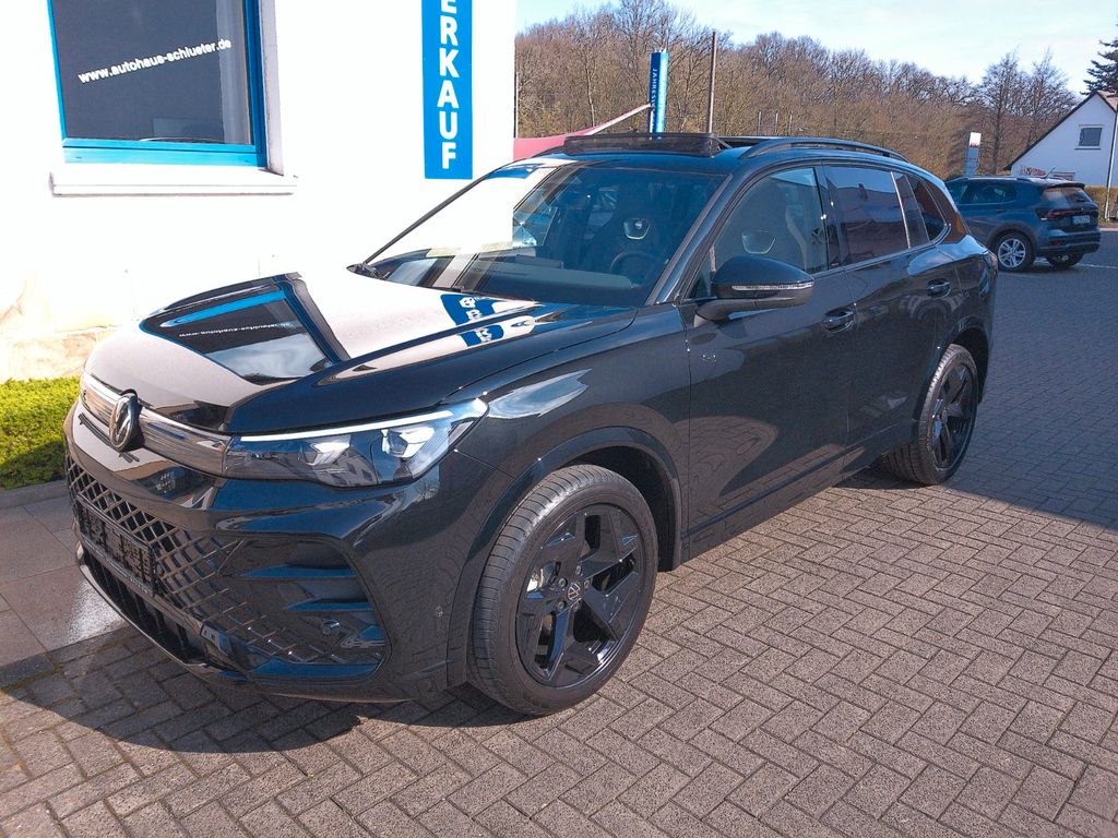 Volkswagen Tiguan 1.5 eTSI DSG R-Line Blackst. AHK Pano IQ