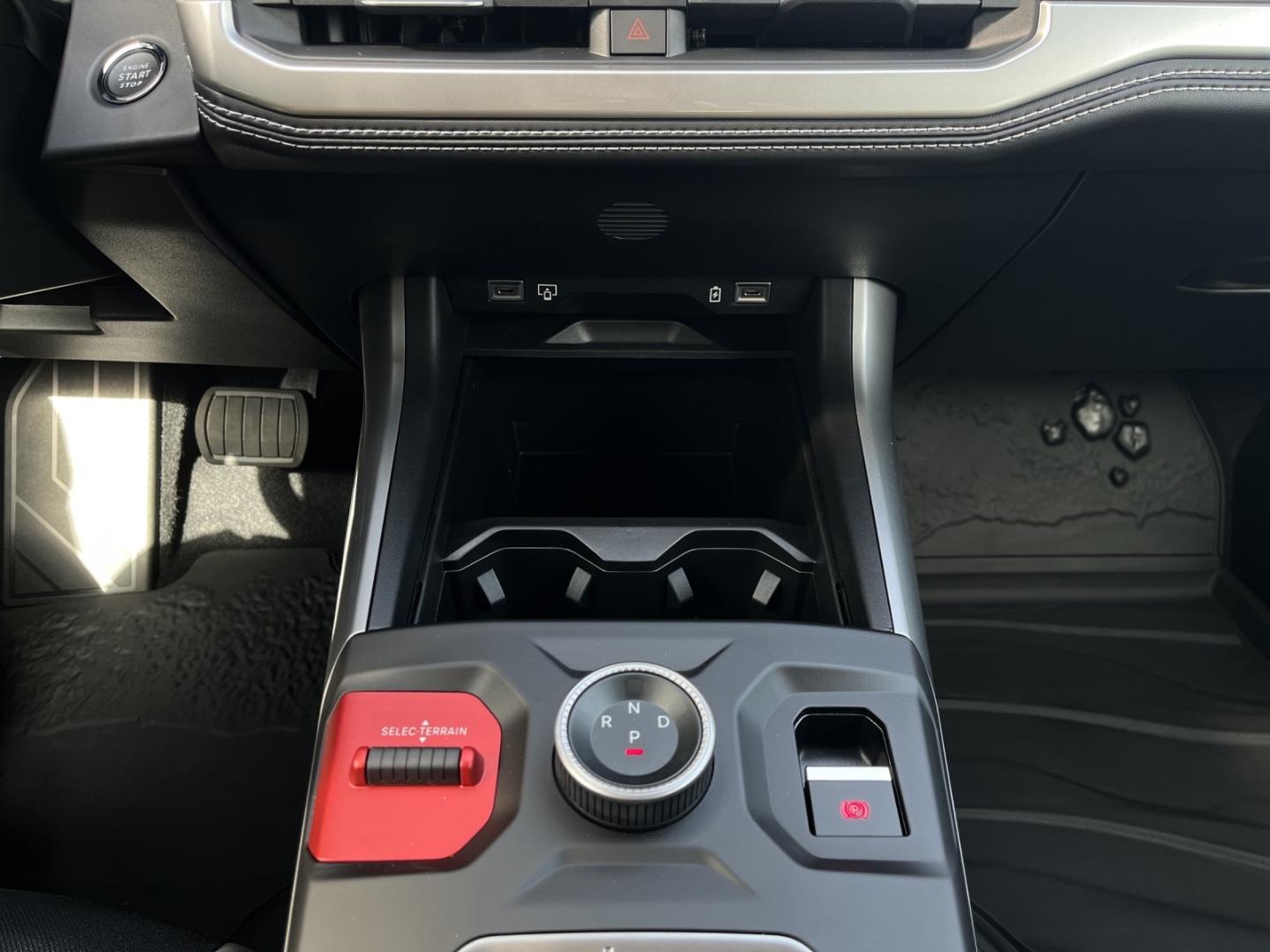Jeep Compass First Edition ACC+PDC+CARPLAY+KAMERA+SHZ