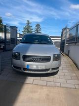 Audi TT 1,8T - Audi TT in Bonn