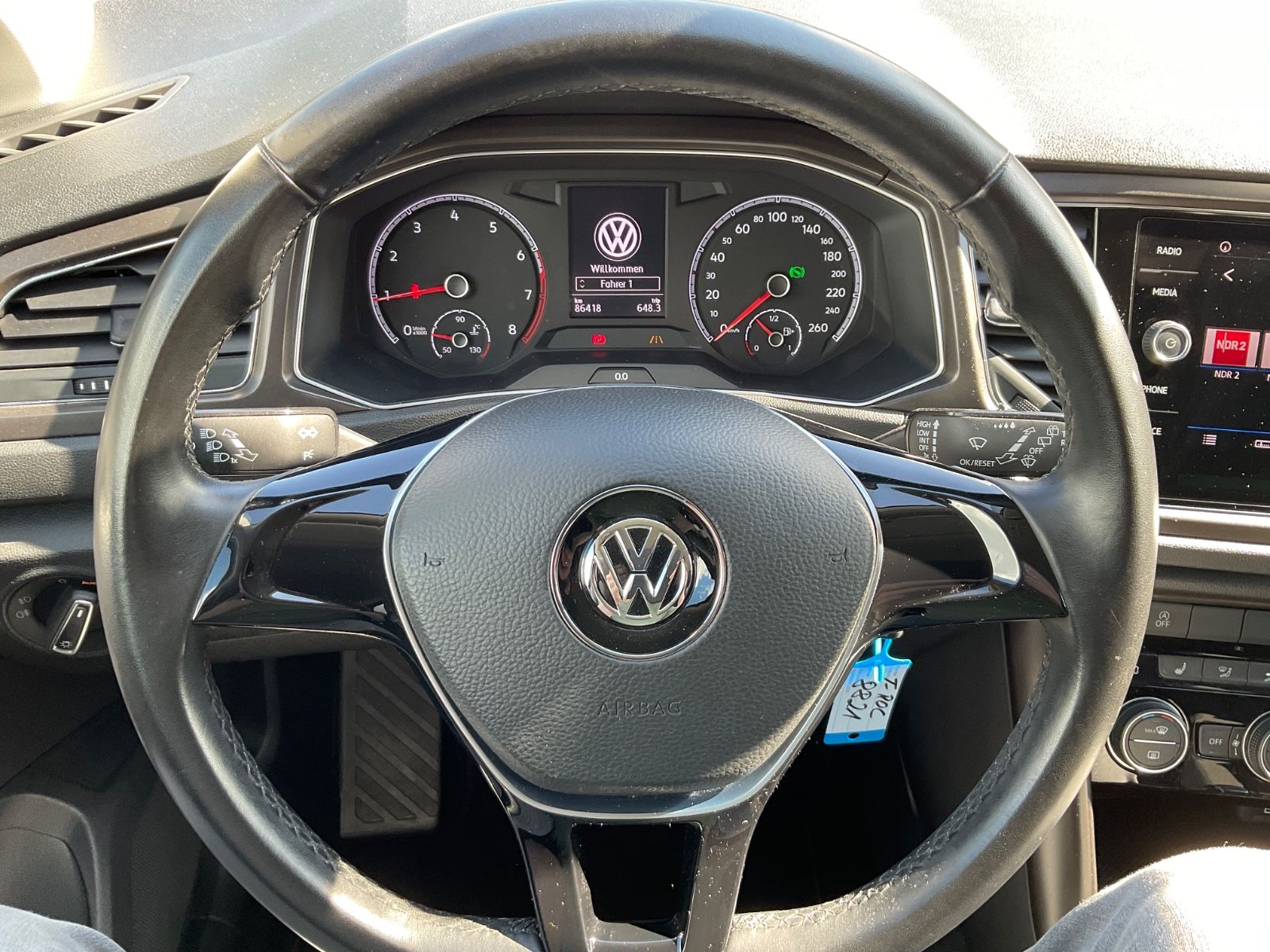 Fahrzeugabbildung Volkswagen T-Roc 1.5 TSI DSG,AHK,Navi,CarPlay