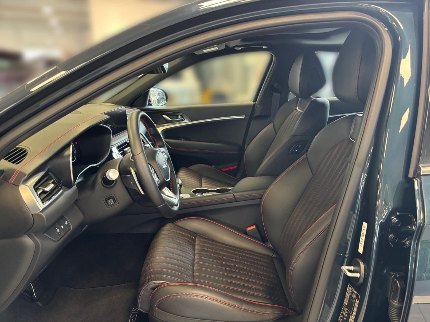 Genesis G70 Shooting Brake 2.2 D Sport RWD (DPF) Leder L