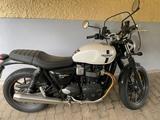 Triumph Street Twin