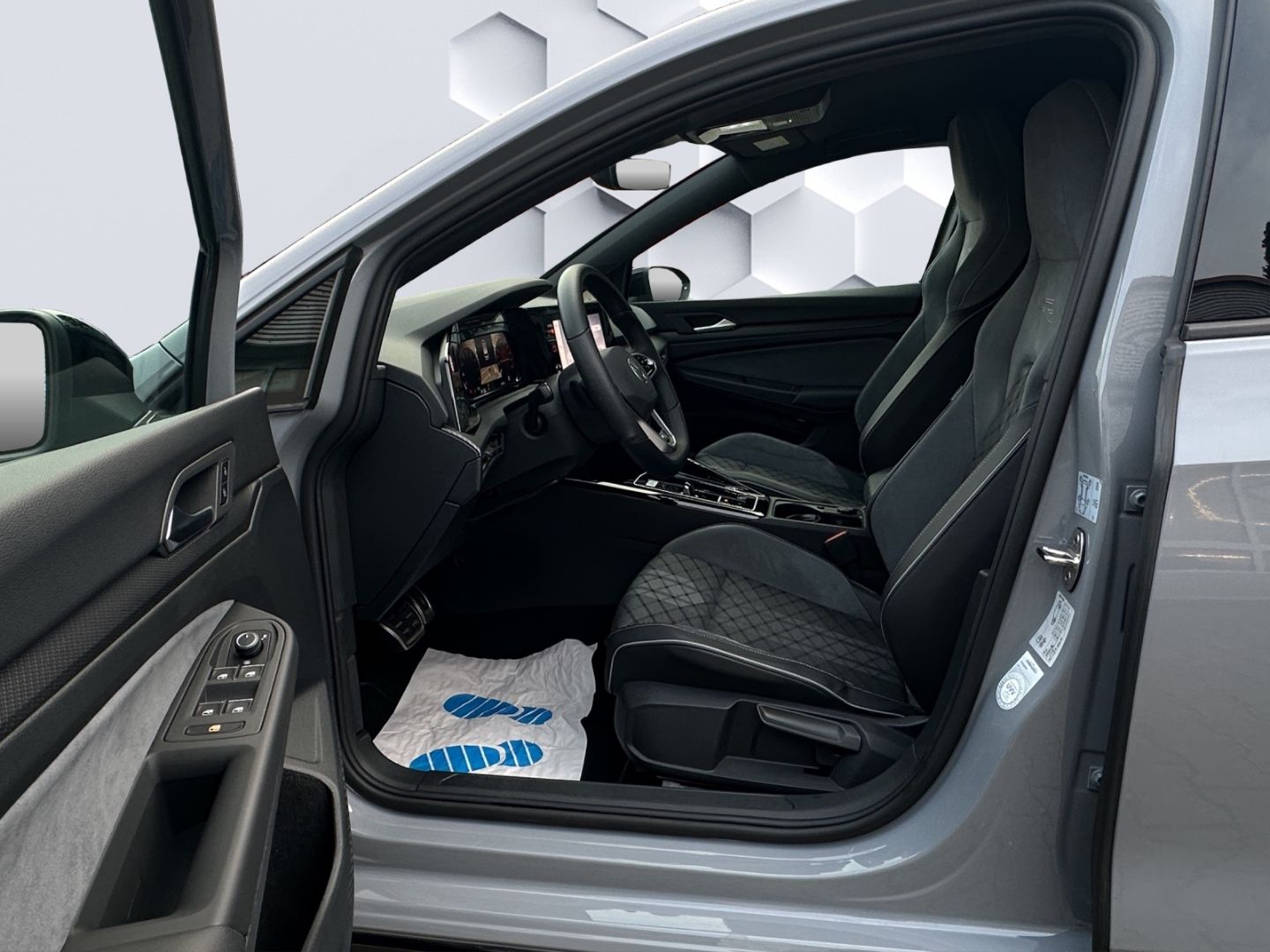 Golf VIII eTSI Mildhybrid EU6d R-Line 1.5 AHZV B