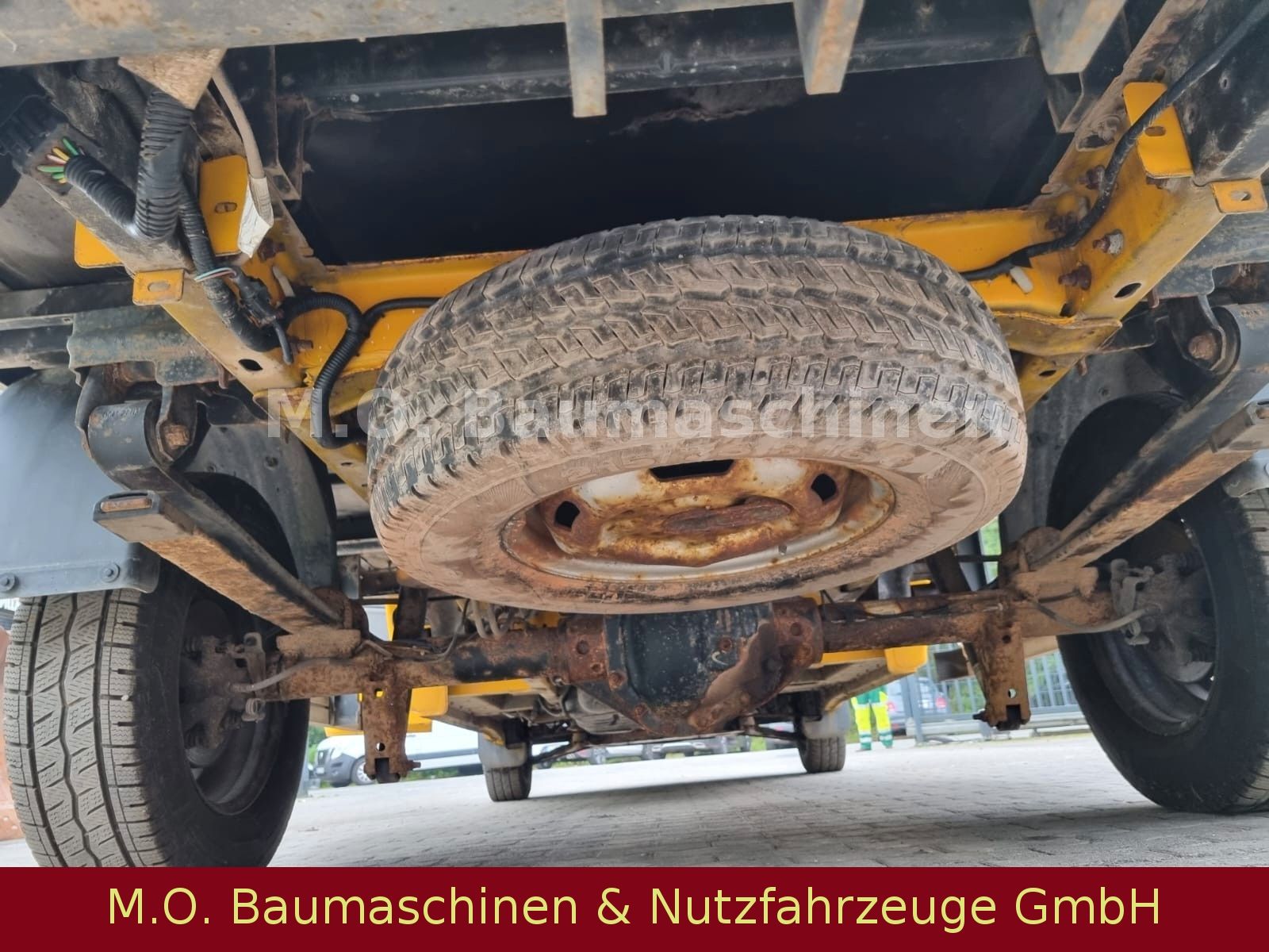 Fahrzeugabbildung Ford Transit Pritsche FT 350 EL /  DOKA / AC /